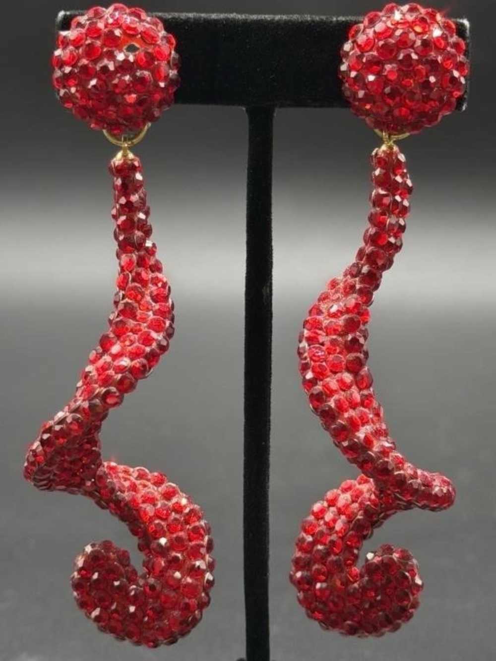 Sold! Not for Sale! VINTAGE RICHARD KERR RED RHINESTONE DANGLE CLIP EARRINGS